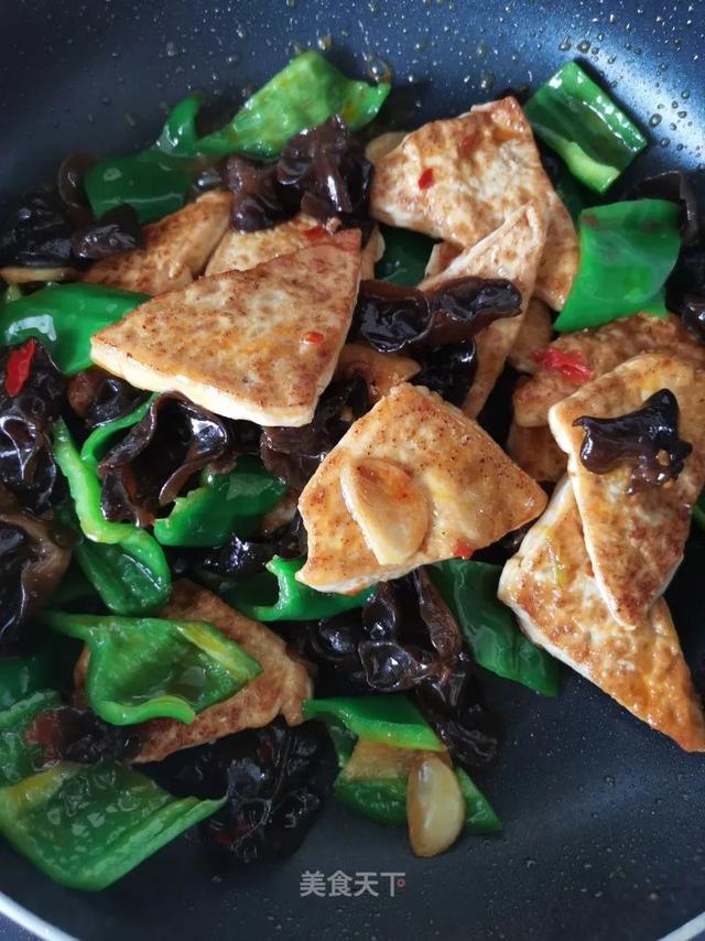 家常豆腐：做法简单又美味，全家老少都爱吃