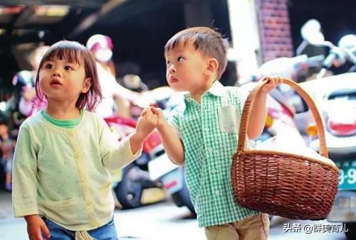 超级宝妈|“咱家穷，别买没用的”，别让一句话，成为孩子永远的伤