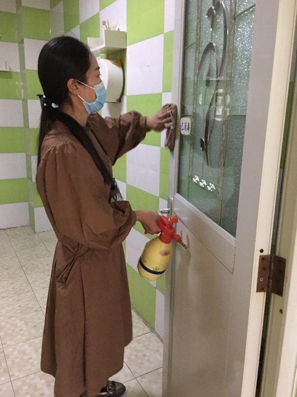 「大河客户端」幼儿园开园前怎么做准备?看惠济区实验幼儿园全园消毒