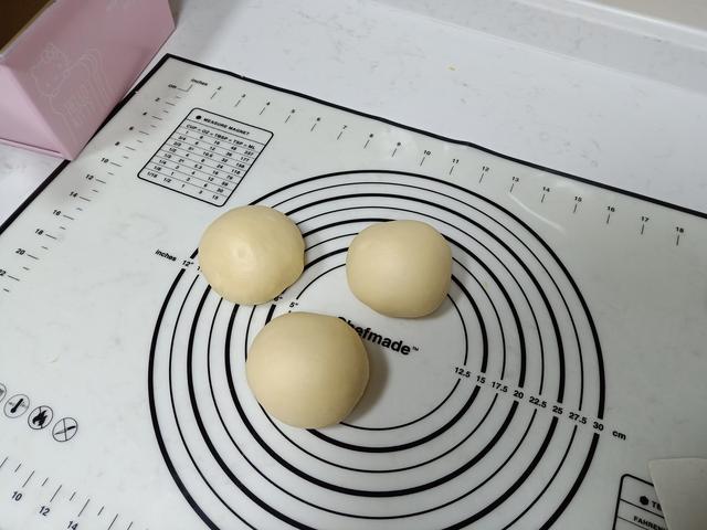 老婆做面包也偷懒，面团不发酵，第二天还柔软拉丝，开心到大笑