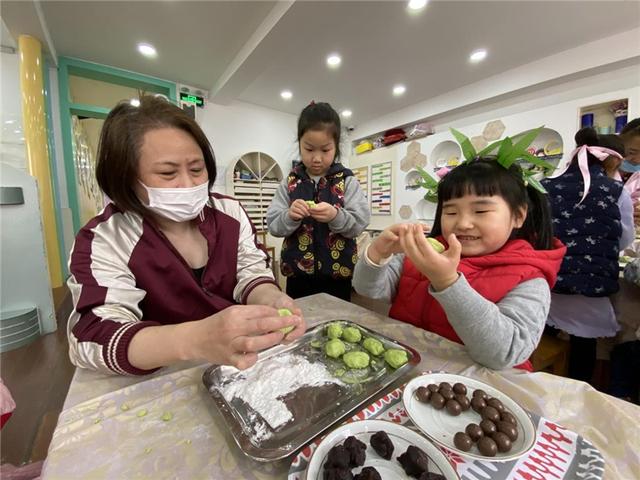 孩子|幼儿园里“逛庙会”，14个“摊位”让萌娃“秒懂”清明传统风俗