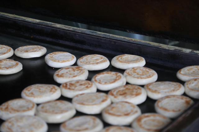 专家进店评审了！来瞧瞧"保定驴火十大名店"入围店铺有哪些特色？