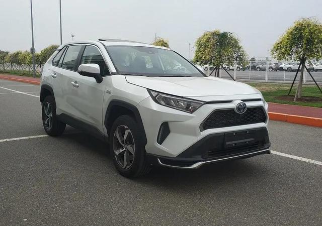 丰田新款威兰达和RAV4插混版登场，本就大热，这次更火了