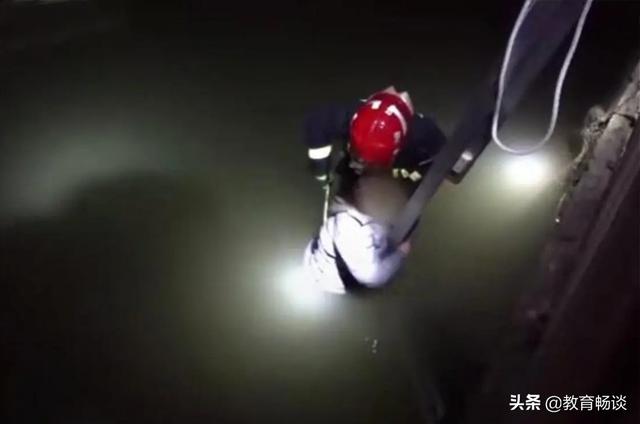 你的育儿经▲孩子哭着说：“妈妈，我饿，我要吃饭”妈妈却说：“不行”