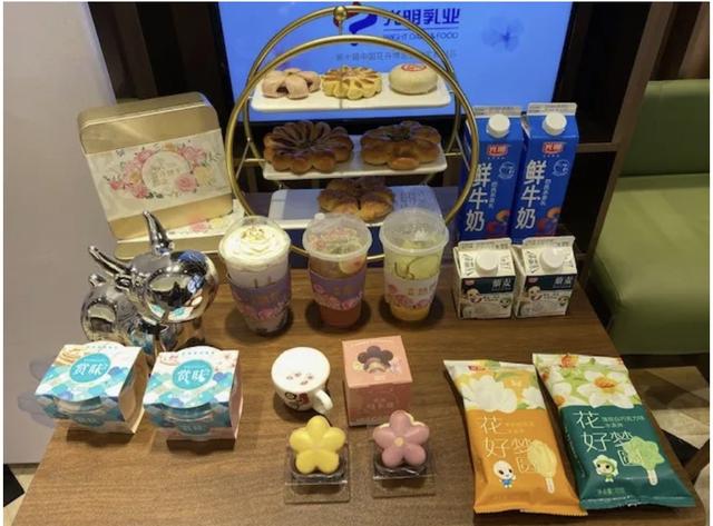 光明|这些“吉祥物”不给摸，咬一口总行吧