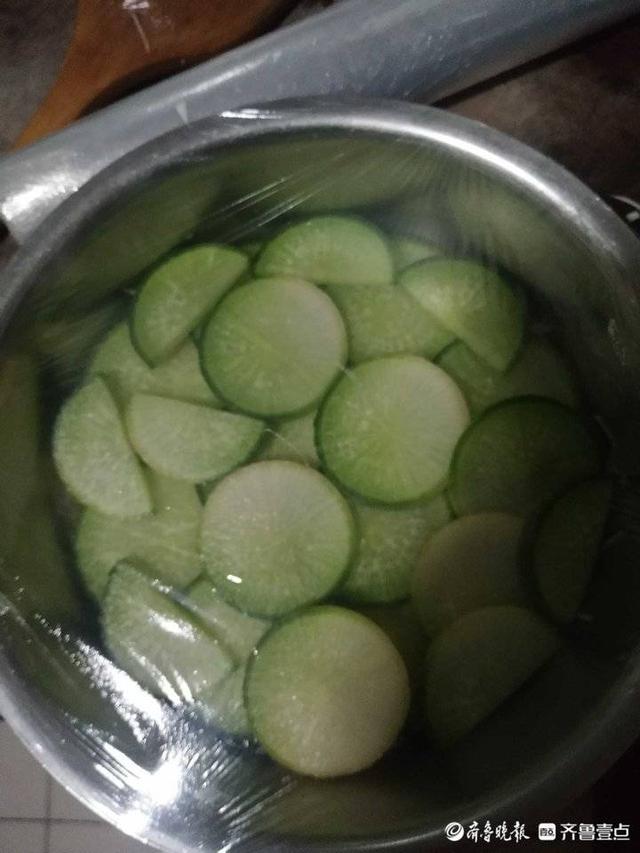 壹粉食堂｜闷辣菜怎么做？口感清脆鲜辣爽口，做一盆能吃好多天
