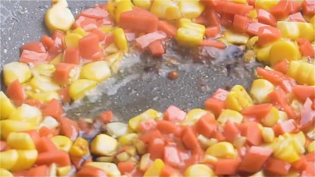 饭店卖25一份的卧蛋，教你在家做，成本不到6块钱，比蒸蛋简单