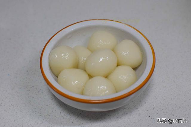 冬天特馋这美食，像汤圆又不是，朋友：才知道还可以这样吃
