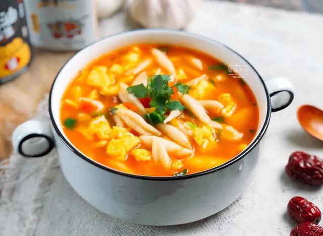 想吃手工面条不会擀？教你一把剪刀搞定爽滑筋道吃完还要再来一碗