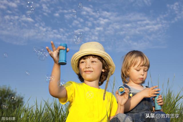 你的育儿经▲孩子的玩具被抢走怎么办？家长别做孩子的主张，要尊重孩子的意见