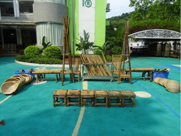 你的育儿经|当建构区搬到了户外,孩子能搭出一整个世界