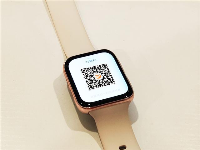 环球网■双系统+闪充续航耐造！OPPO Watch评测：最美安卓表面面俱到