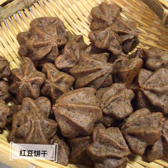 「你的育儿经」外酥里软,清香甘甜,不放一点糖,也能做出宝宝非常爱吃的小饼干