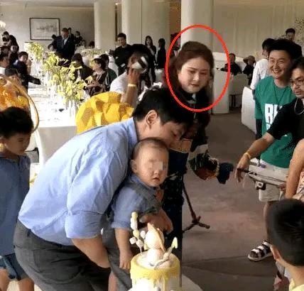 40岁沈腾为儿子庆生，200斤的妻子太抢镜，美丽的人生还需自律|影视交流地