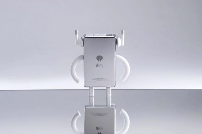 太平洋电脑网@Classicbot推出iBoy手办 旨在向iPod classic 致敬