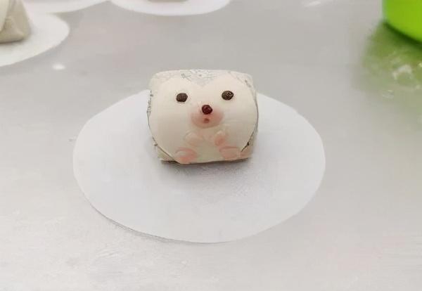 馒头变着花样做，松软可口，好吃又养胃，孩子吃得不亦乐乎