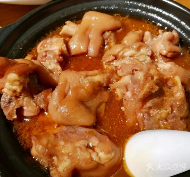 猪蹄这种做法，Q弹软烂，孩子老人吃了补钙比钙片强，家常又简单