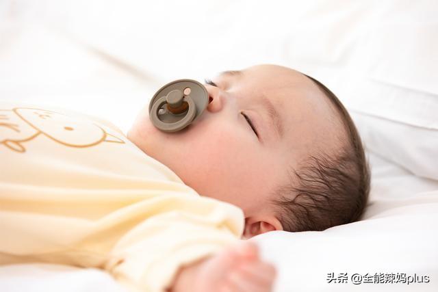 你的育儿经：“最美新生儿”爆红，高颜值让大夫惊喜：孕期这个行为很重要