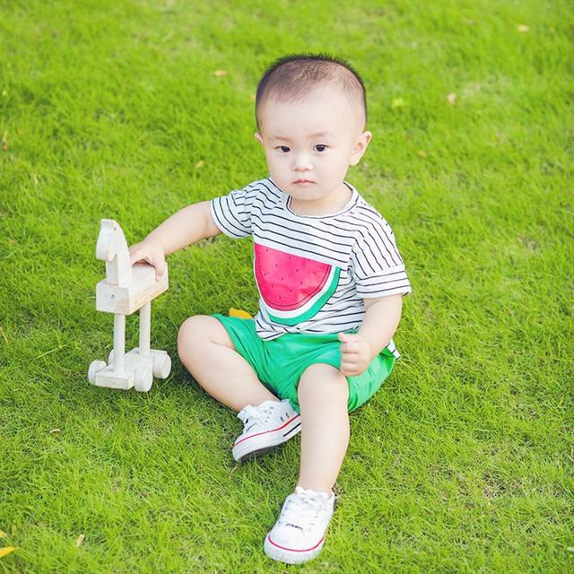 天使宝贝：好看不代表实用，这3种衣服对“幼儿园小朋友”来说，可能有伤害