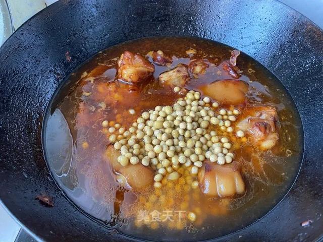 猪蹄这样做，软而不烂，肥而不腻！香糯可口，入口即化！家人超爱吃