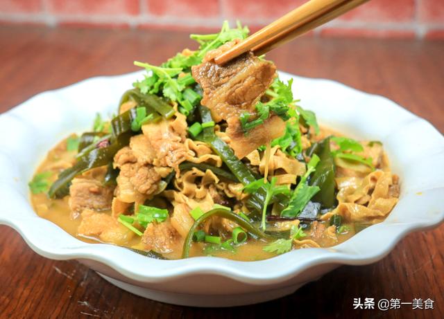 健康家常菜，五花肉炖海带！我家一周吃5次，保证上桌抢光光