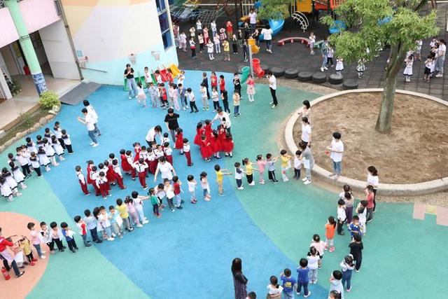 超级宝妈|鹤琴幼儿园开展消防演练活动