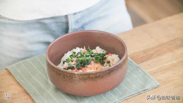 「超级宝妈」焦香四溢透着十足奶香的营养饭团，这么做孩子都爱吃！