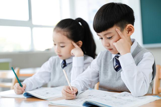 「超级宝妈」孩子作业写得慢，基本是这几个原因，及时纠正还来得及