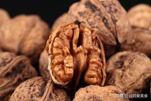 忆美好时光|怀孕期间，这几种食物堪称胎儿的“大脑杀手”，孕妈最好能忌口