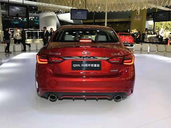 2.0T+7AT，211马力，4年质保，销量口碑都不错