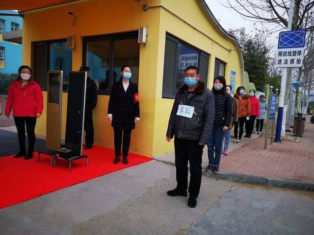 超级宝妈@时刻准备，静等归来！天桥桑梓幼儿园开展疫情防控应急演练活动