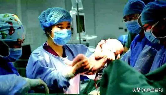 「你的育儿经」亲自经历剖腹产历程,每一步都惊心动魄,男人必须要看