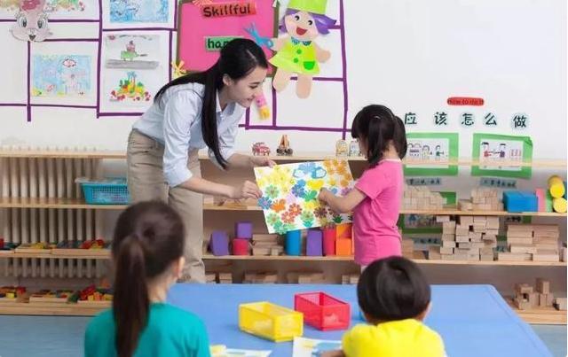 幼儿园作业培养出多少“硬核”家长？过来人：没点技能都不敢当妈