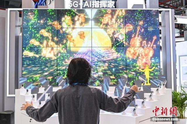 自动驾驶巴士、智能物流车等多项黑科技亮相世界5G大会