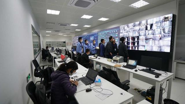 经济日报▲聚力筑稳新基建“压舱石”，上海电信加快绿色云数据中心发展