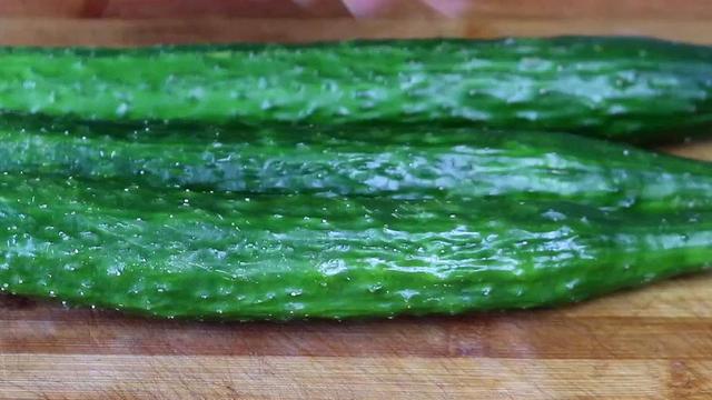 黄瓜吃了30年，这做法第一次见，简单一做，出锅就抢光