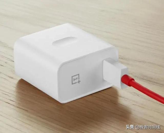 告别手机龟速慢充，5款原装快速充电器数据线精选