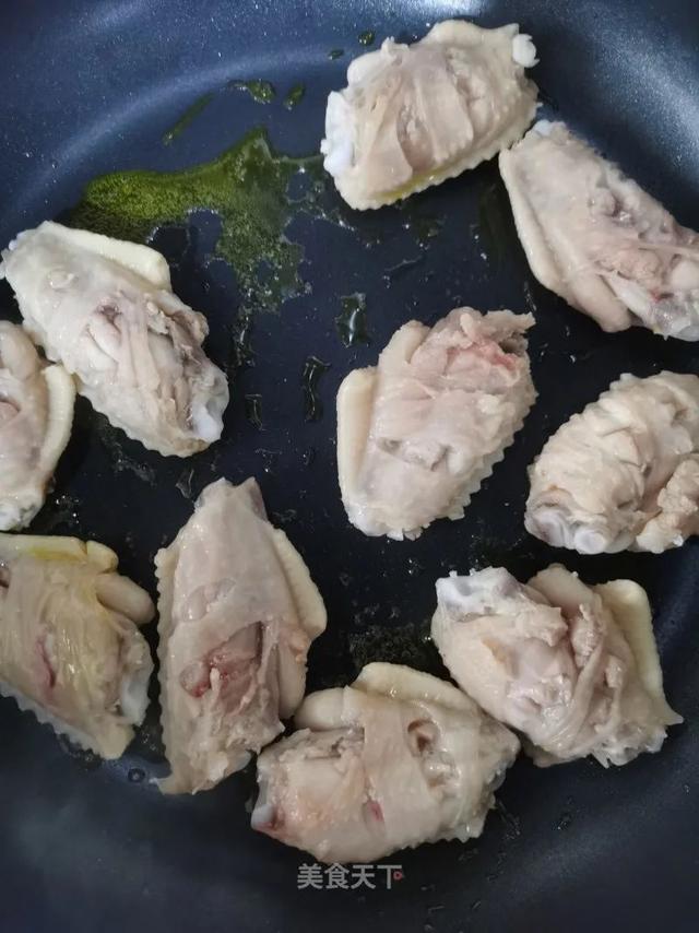 可乐鸡翅：好吃到舔手指，新手也能零失败