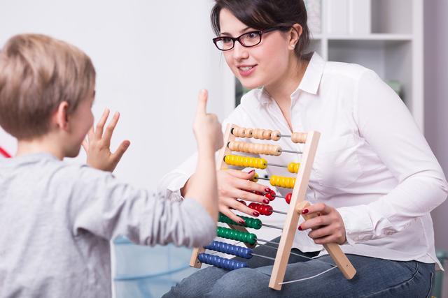 「你的育儿经」孩子“自律性”差？家长不妨试试“四叶草法则”，让娃做事更高效