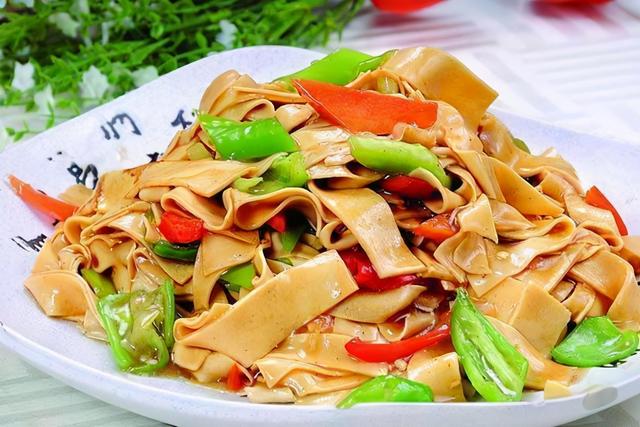 分享3种简单家常菜，15分钟就能吃饭，个个超下饭，收藏了