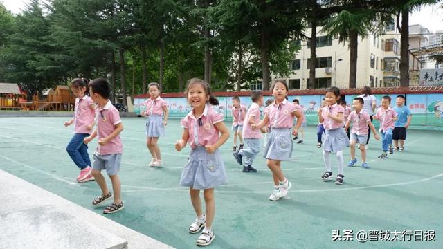 你的育儿经|幼儿园开学第一天 | 请你一键签收我的可爱