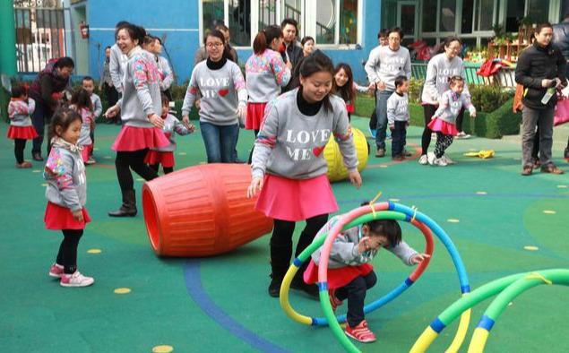 「你的育儿经」孩子幼儿园都学什么?比上大学学到的东西都多,家长别忽视