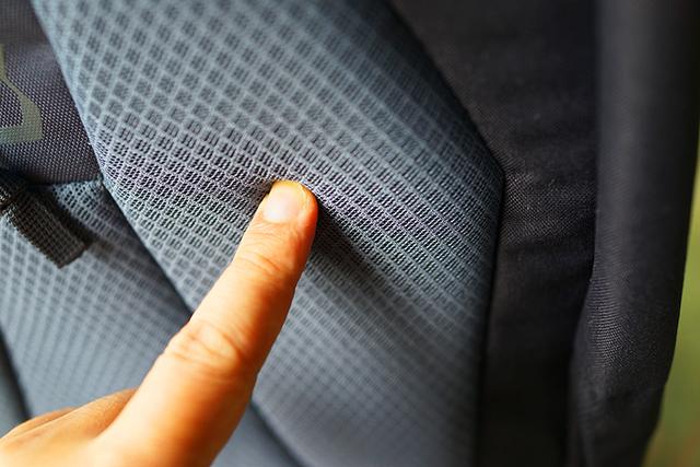 时尚又环保：deuter多特UP大容量通勤电脑包体验