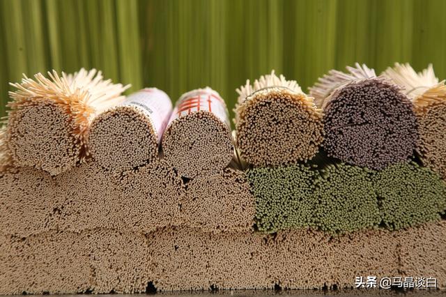 每天2袋话梅，德阳19岁白癜风女子，从宿舍床上吃到医院病床上