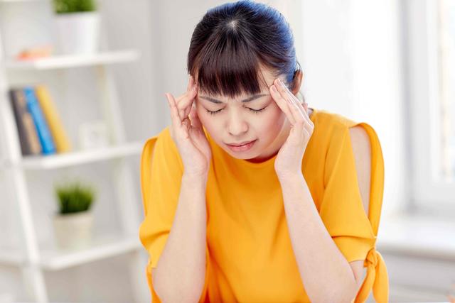 女性衰老的标志：下半身可能会“露出马脚”，不妨自查一下