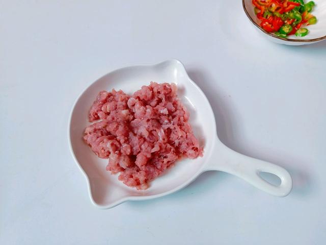 这菜9毛钱1斤，大鱼大肉都不如它，这种做法吃一次就念念不忘