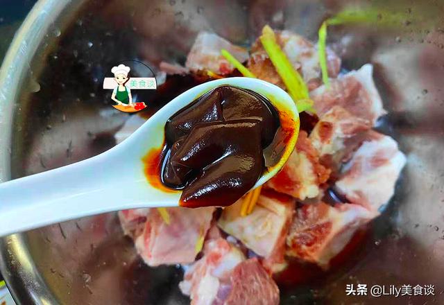 明日进入腊月，这肉记得要多吃，鲜香又营养，炖一锅上桌太鲜美了