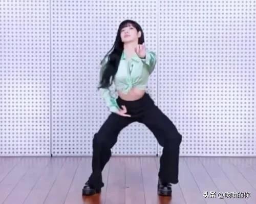 虞书欣扭腰动作不对,Lisa亲自示范,看到结果导师也“虞化”细品|电影工厂