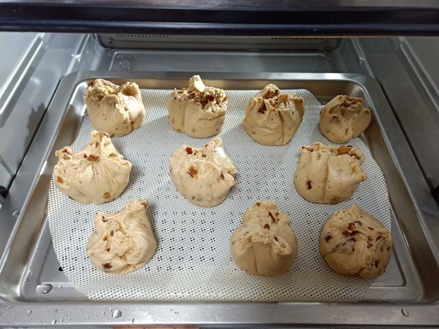 哈哈，花了1年时间，我的馒头终于“开花”了，太好吃，太开心