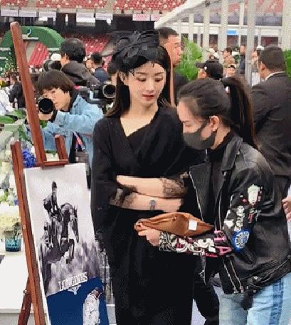 跳跳糖|蹭热度?赵丽颖空降《妻子4》,看到她出场方式,节目组真有心了